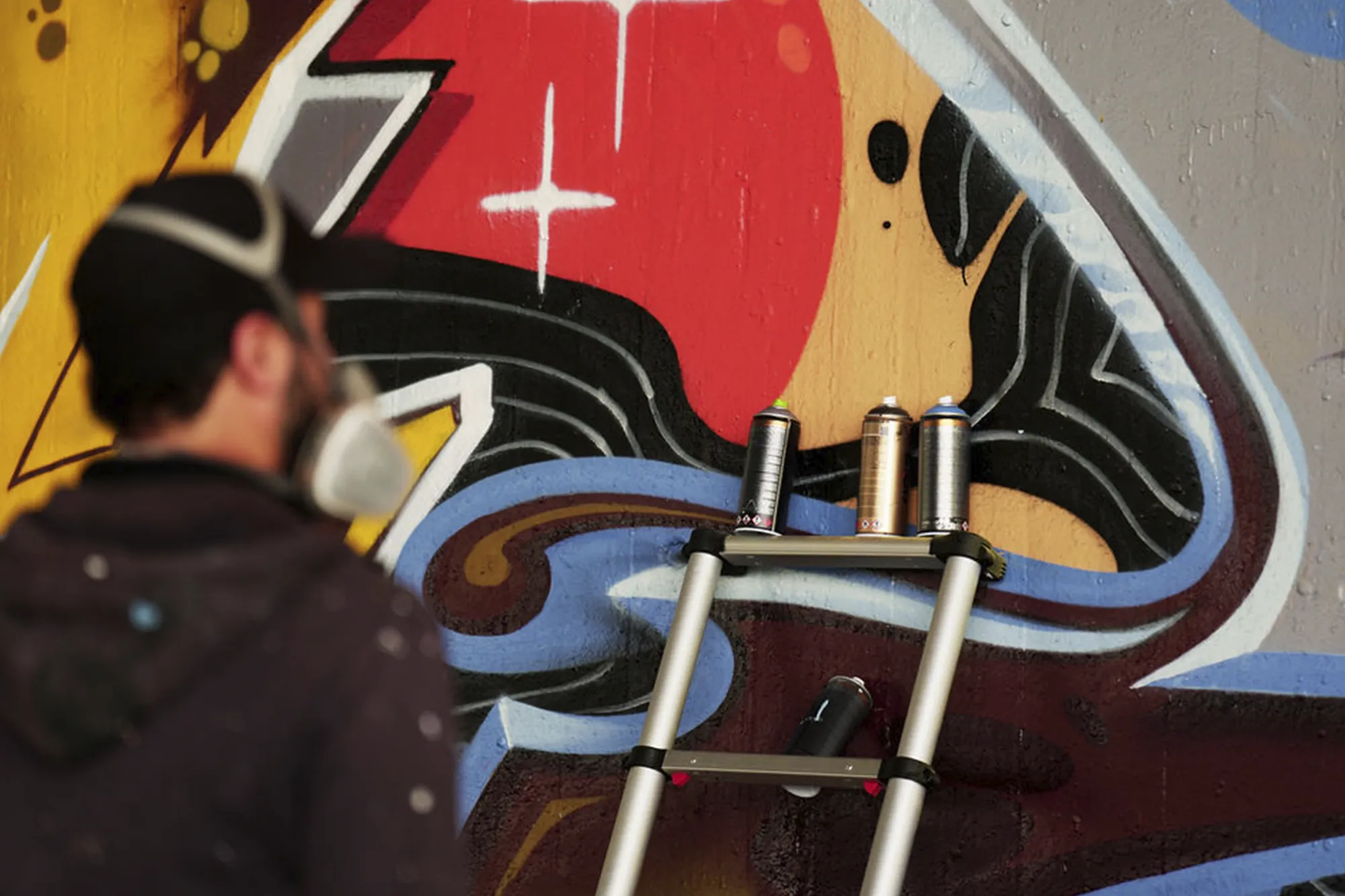 Rusl at work during the Sprühnebel Jam in Constance, germany. Phot by Tobi Höpfer.